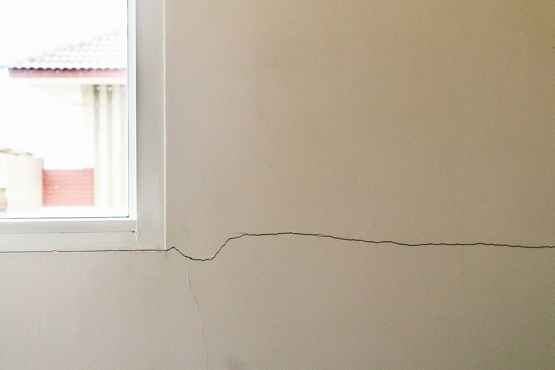 interior drywall crack